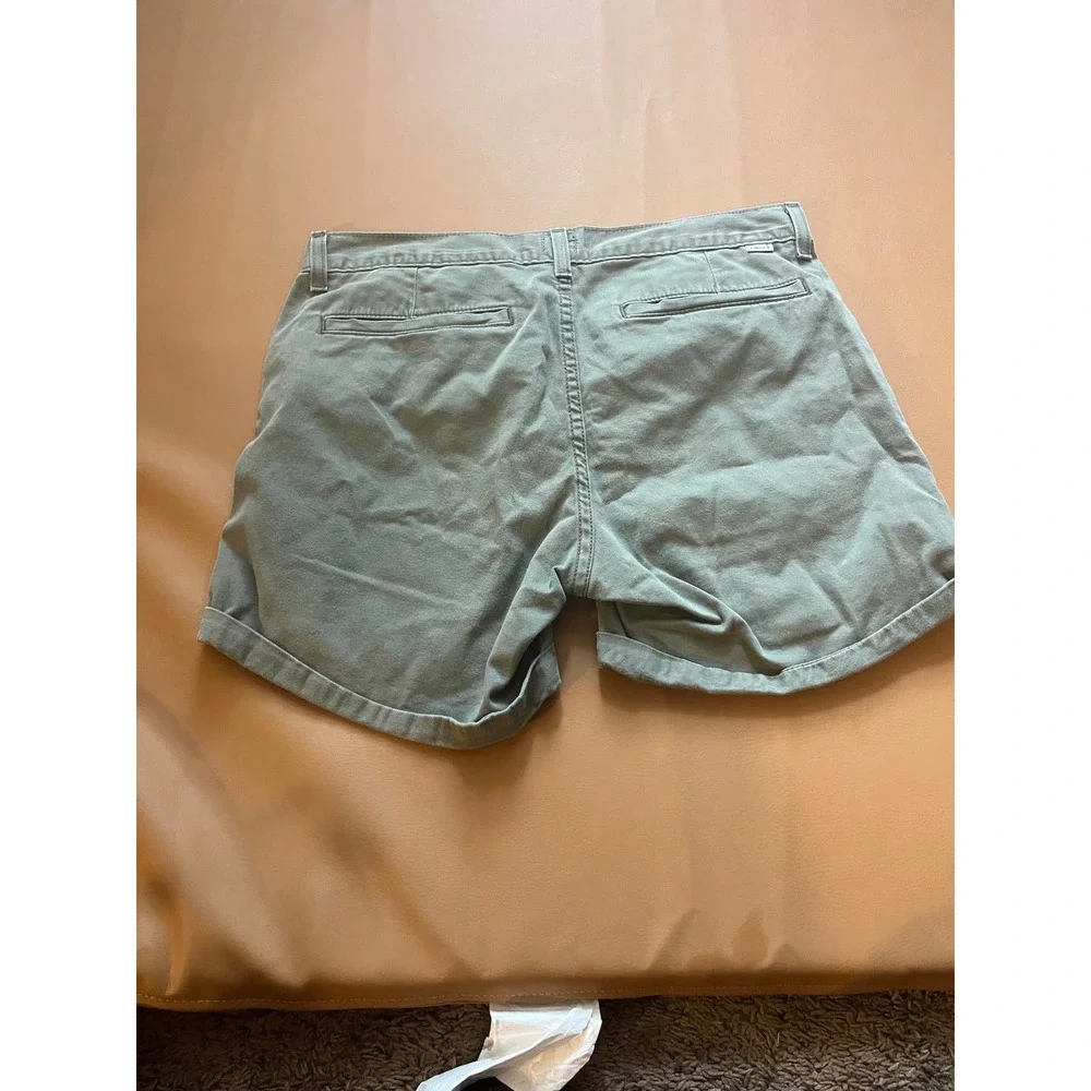 Women’s Levi’s Shorts Green Size 30 - Picture 2 of 4